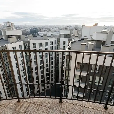 Central Circ & Rentmi Chisinau Exterior photo