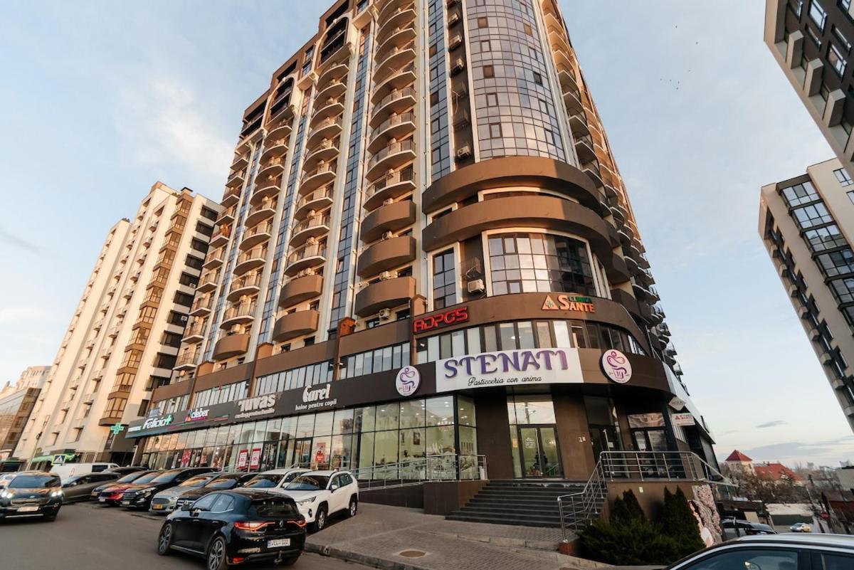 Circ & Rentmi * Chisinau